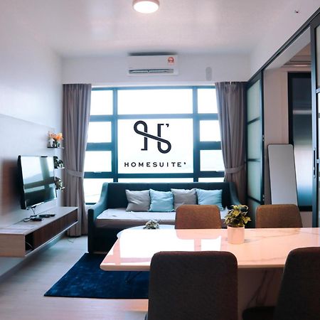 Homesuite' Home At Jesselton Quay Кота Кинабалу Екстериор снимка