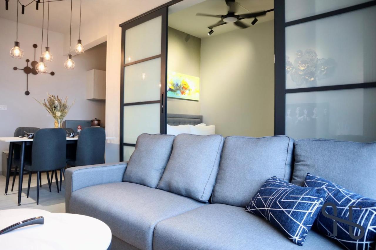 Homesuite' Home At Jesselton Quay Кота Кинабалу Екстериор снимка