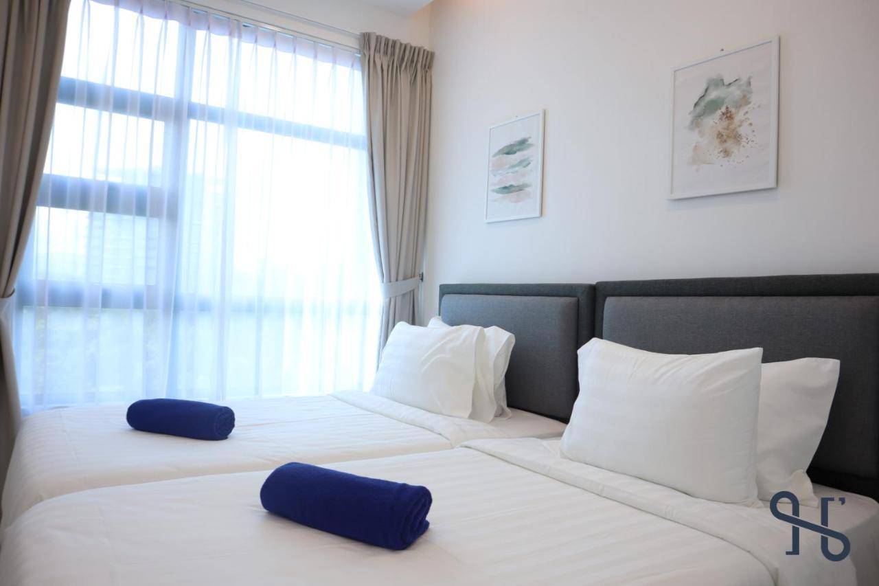 Homesuite' Home At Jesselton Quay Кота Кинабалу Екстериор снимка
