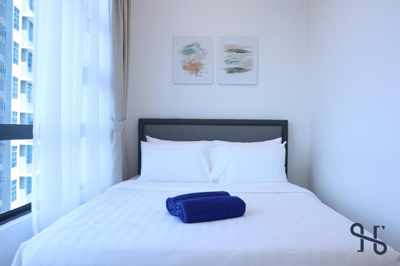 Homesuite' Home At Jesselton Quay Кота Кинабалу Екстериор снимка