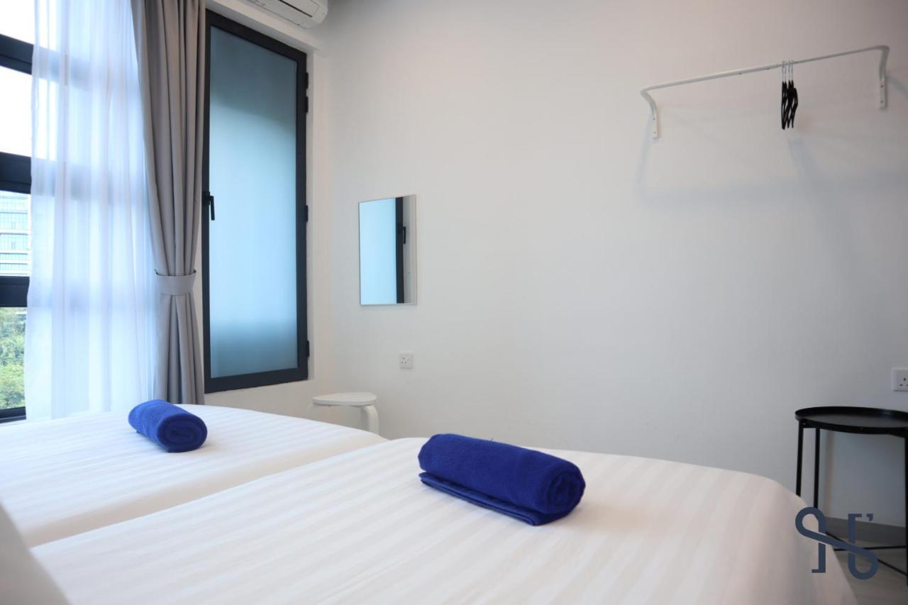 Homesuite' Home At Jesselton Quay Кота Кинабалу Екстериор снимка