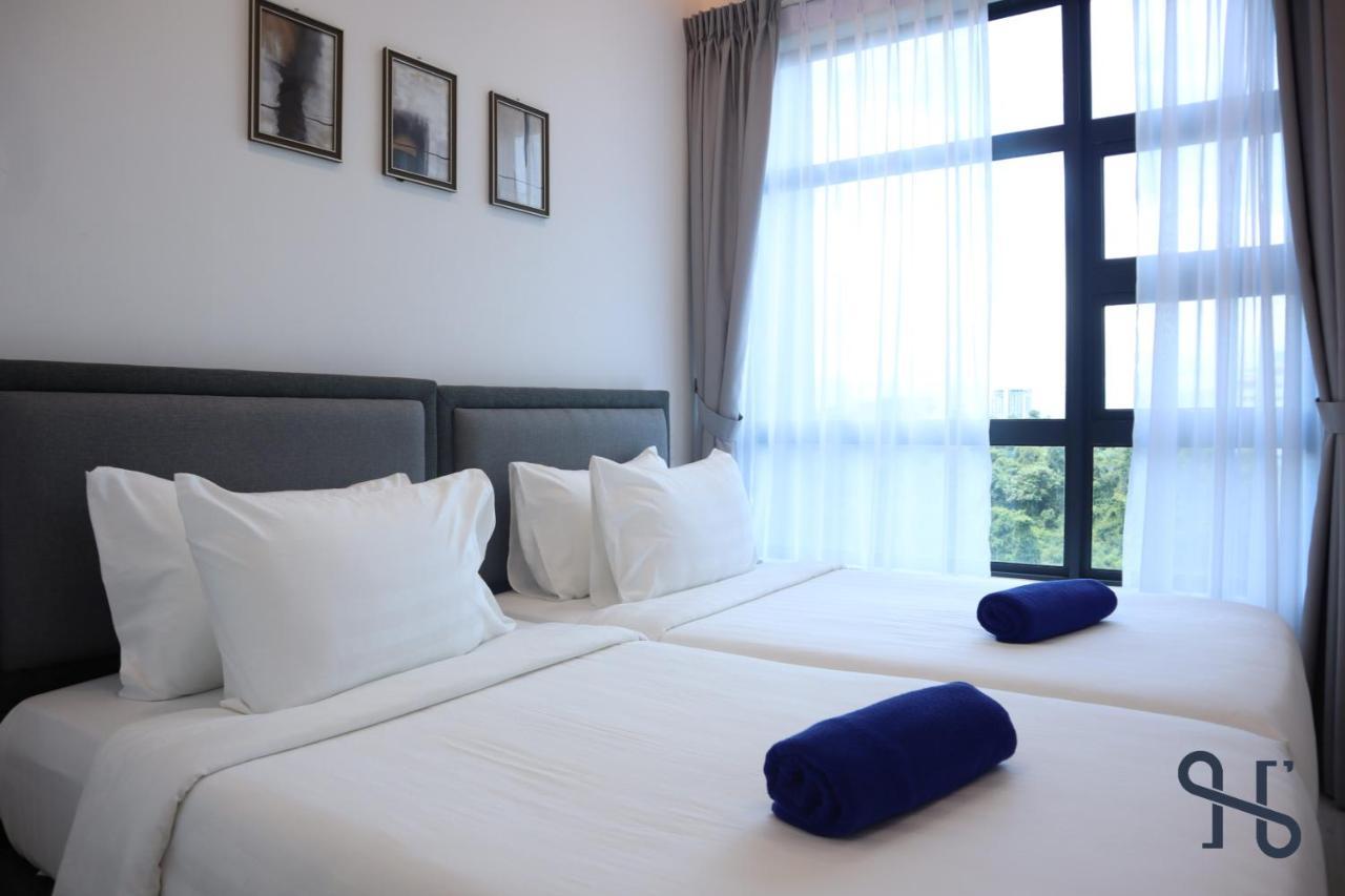 Homesuite' Home At Jesselton Quay Кота Кинабалу Екстериор снимка
