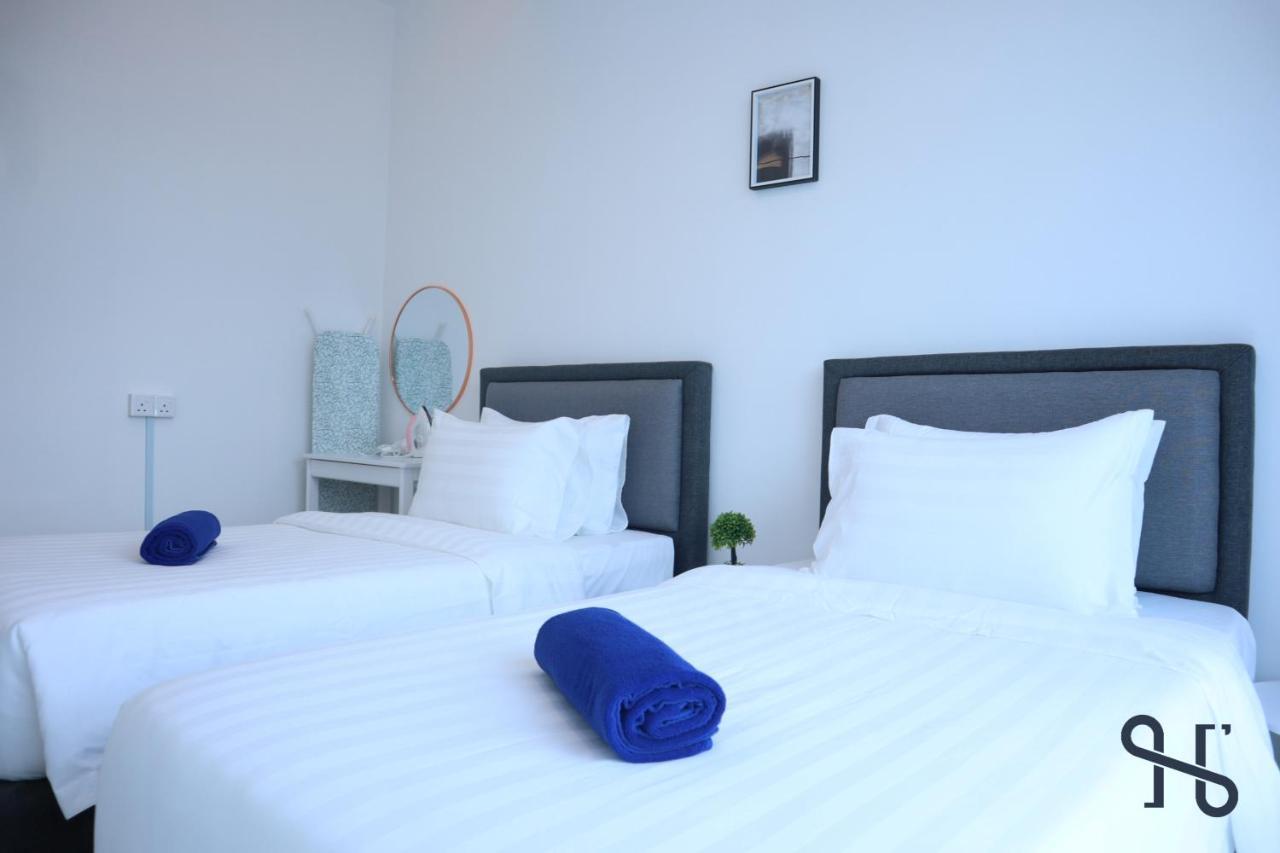 Homesuite' Home At Jesselton Quay Кота Кинабалу Екстериор снимка