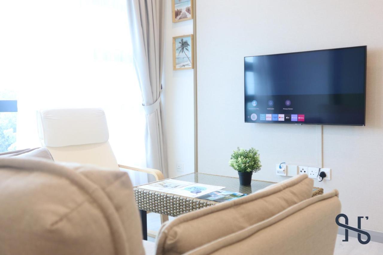 Homesuite' Home At Jesselton Quay Кота Кинабалу Екстериор снимка