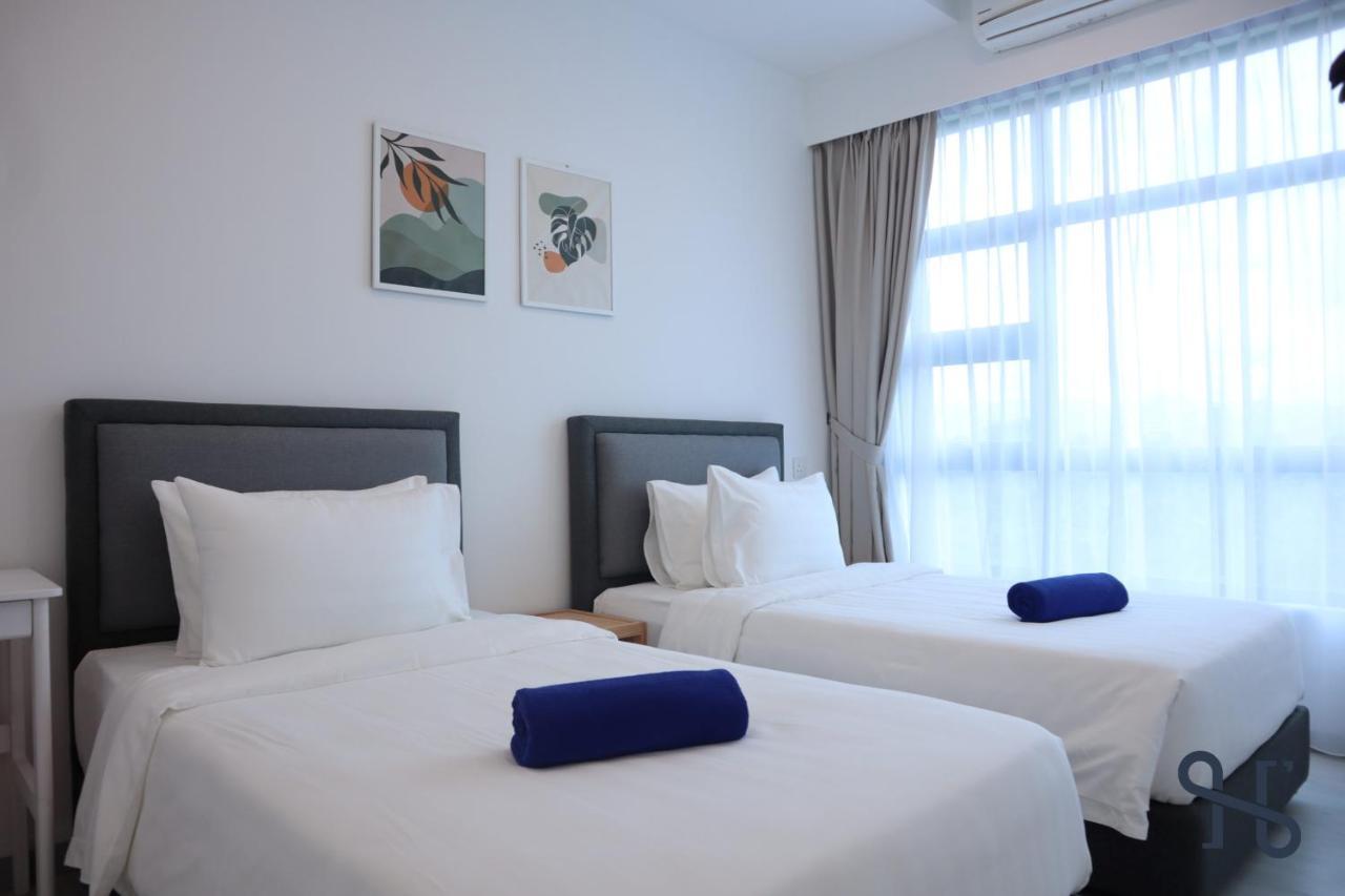 Homesuite' Home At Jesselton Quay Кота Кинабалу Екстериор снимка
