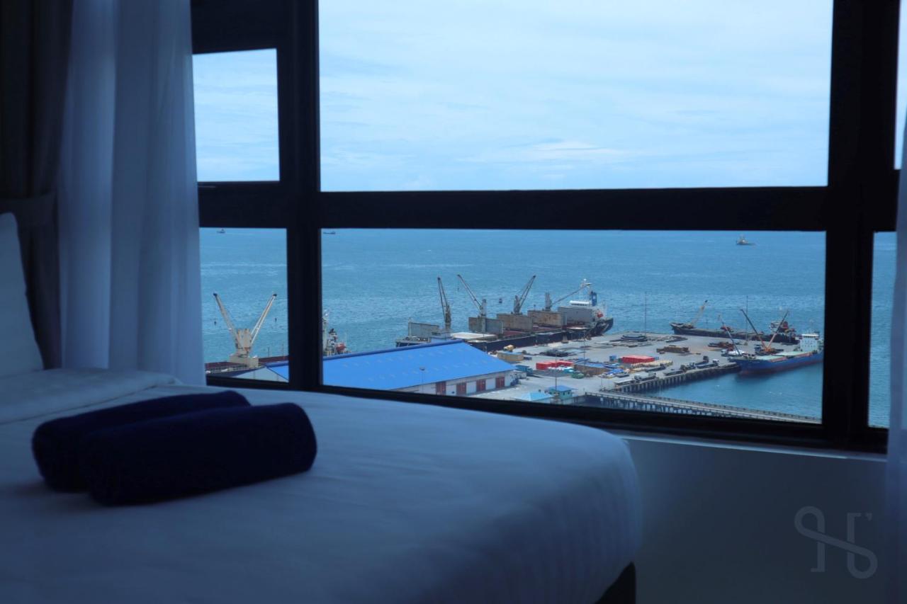 Homesuite' Home At Jesselton Quay Кота Кинабалу Екстериор снимка