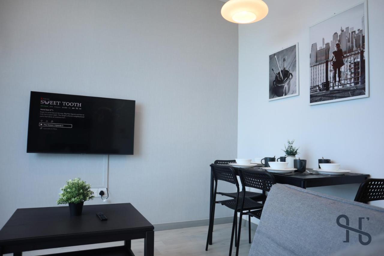 Homesuite' Home At Jesselton Quay Кота Кинабалу Екстериор снимка