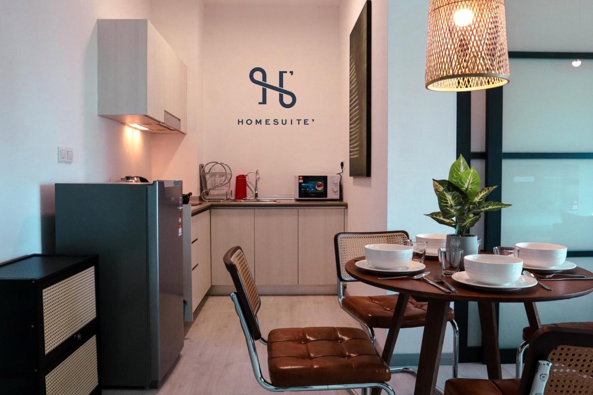 Homesuite' Home At Jesselton Quay Кота Кинабалу Екстериор снимка